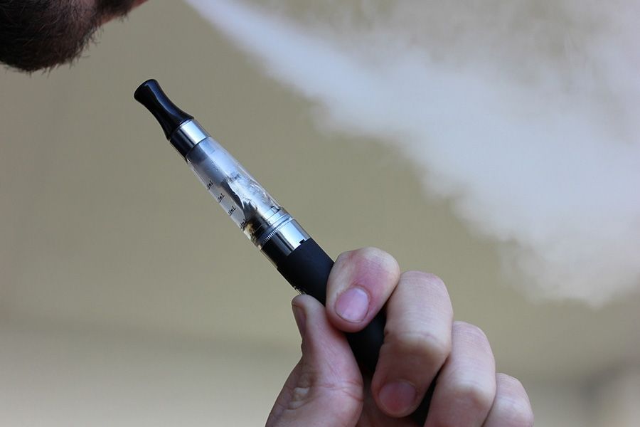 Health E-cigarettes do more harm than good